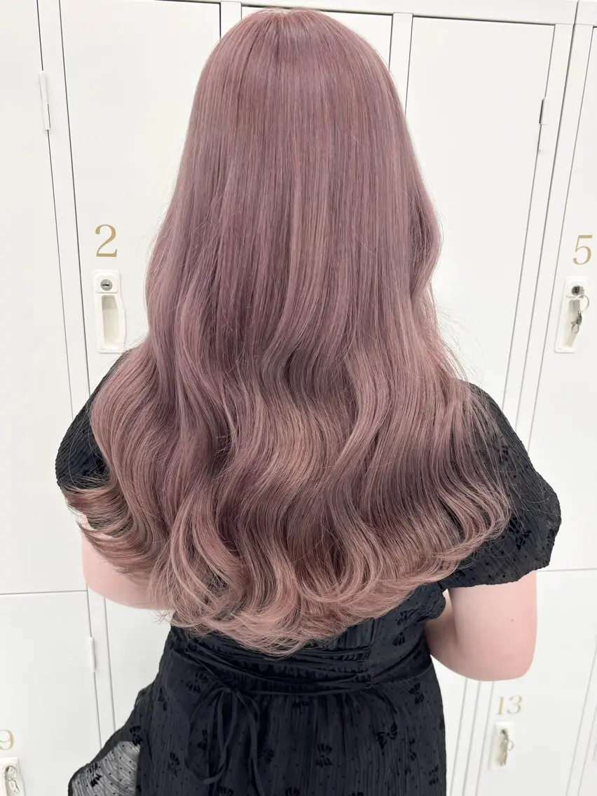 ロング カラー ベージュカラー ブリーチ ケアブリーチ ラベンダーカラー ラベンダーベージュ ヘアカラー トリートメント 盛れる顔周り🤍渋谷 Risa🎀のヘアスタイル