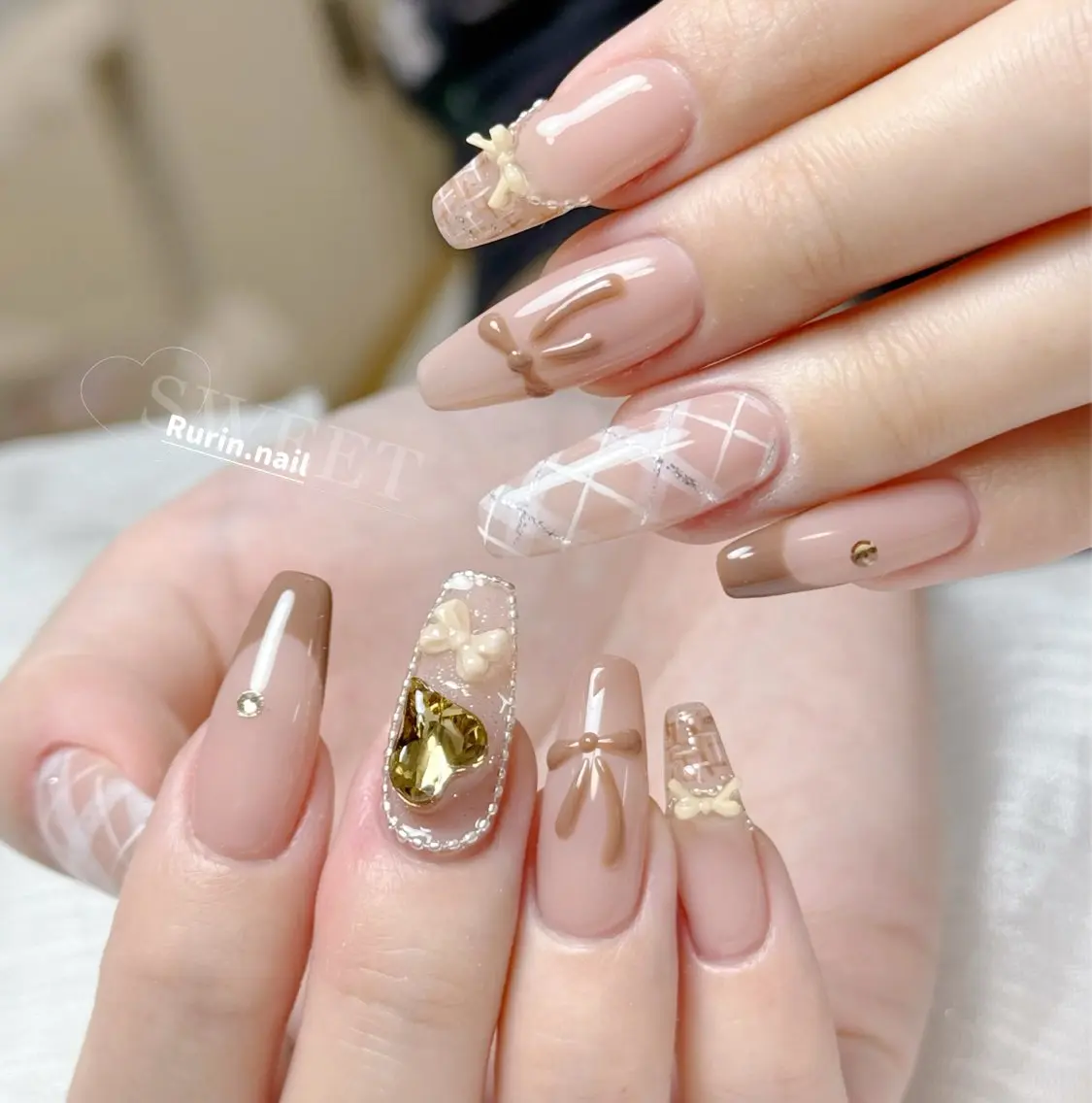 ネイル ハンドネイル ルリン サロン💅のネイルデザイン