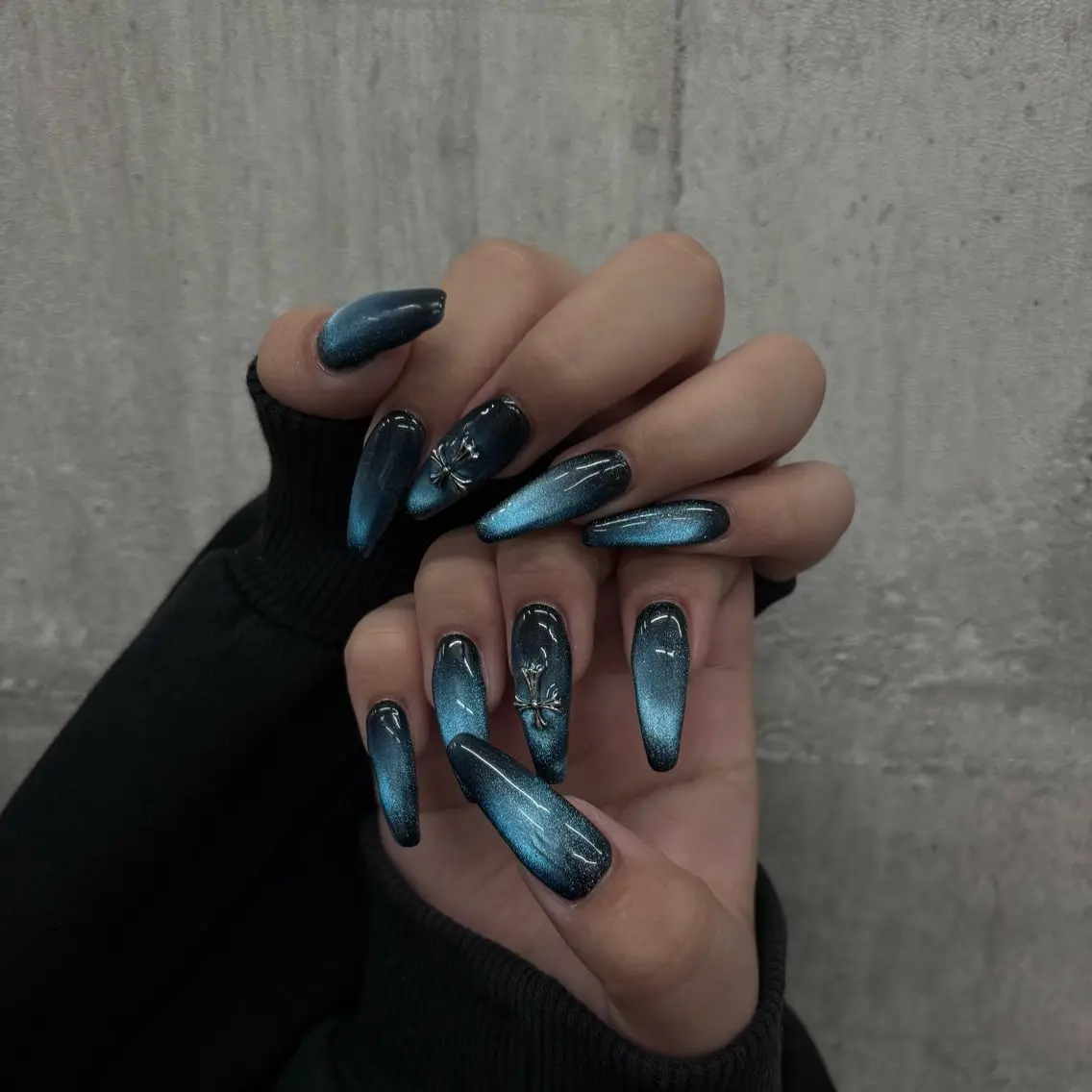 ネイル ハンドネイル 🦋WOLTOKYO 🦋shizukuのネイルデザイン