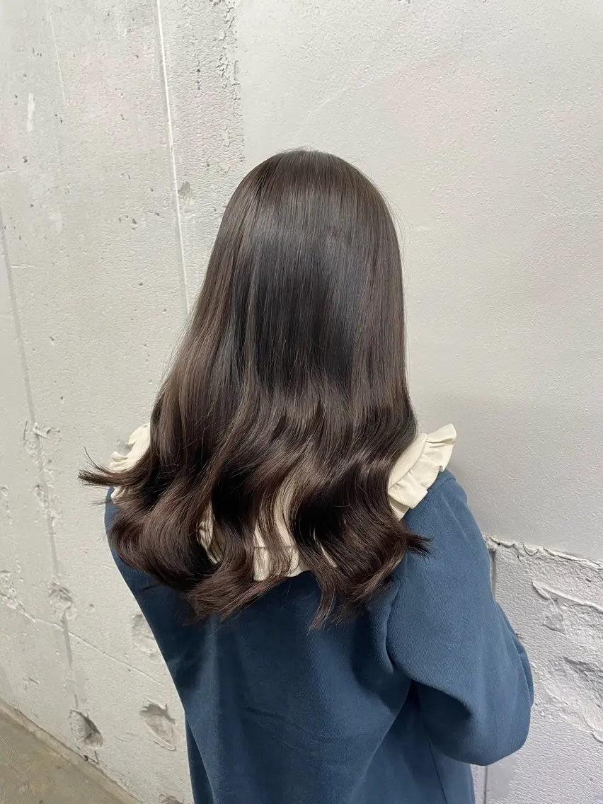 セミロング カラー シールエクステ バレイヤージュ ミストバング ダークグレー ダブルカラー ヘアカラー エクステ 🧡艶髪/エクステ 🫧🧡YUKI❄️のヘアスタイル