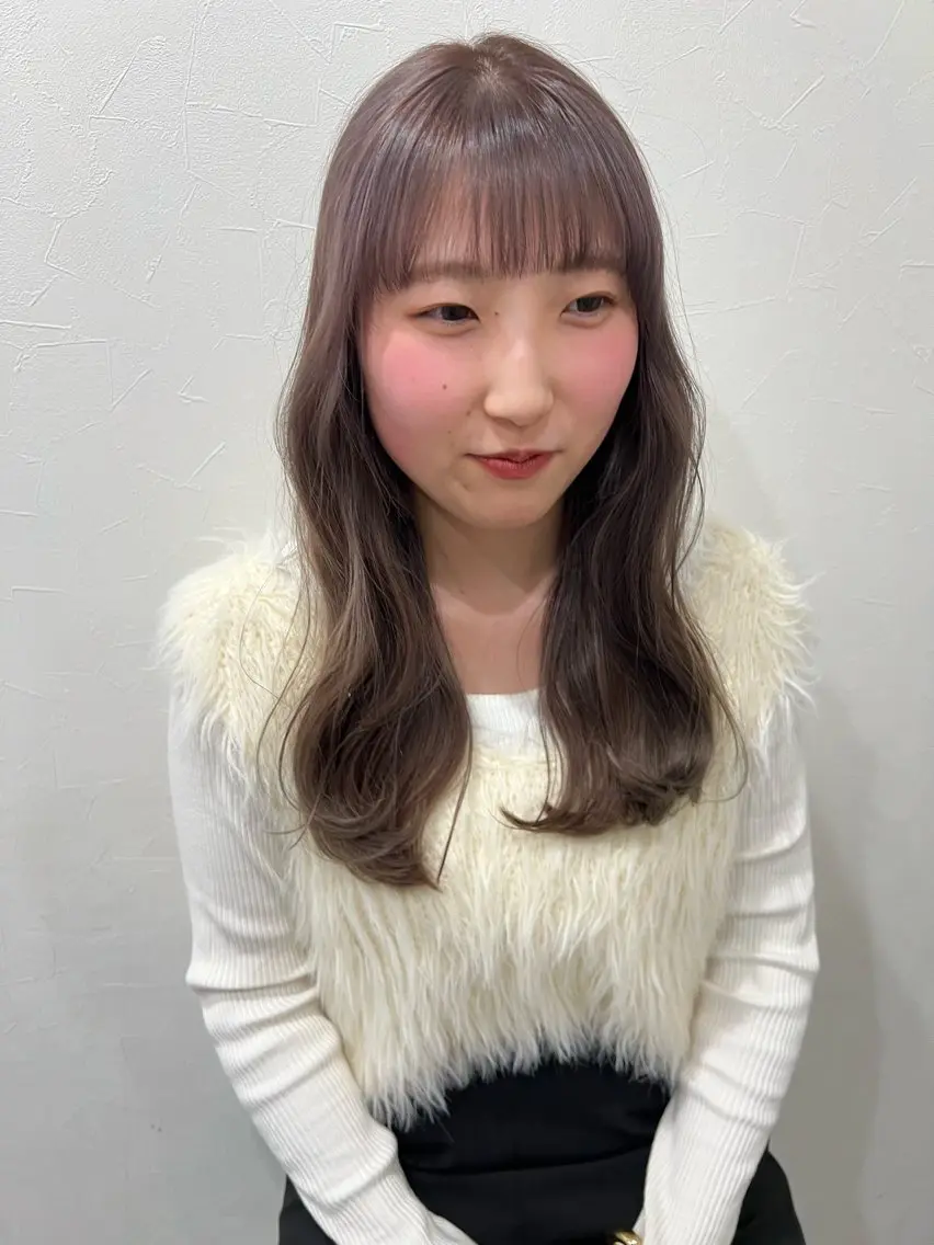 セミロング RINA 【Loem】のヘアスタイル
