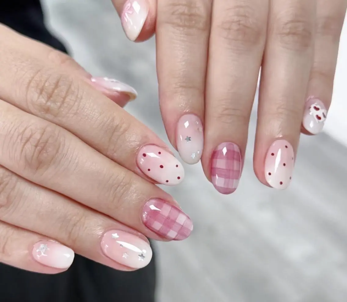 ネイル ハンドネイル 🎀 NaNa_nailのネイルデザイン
