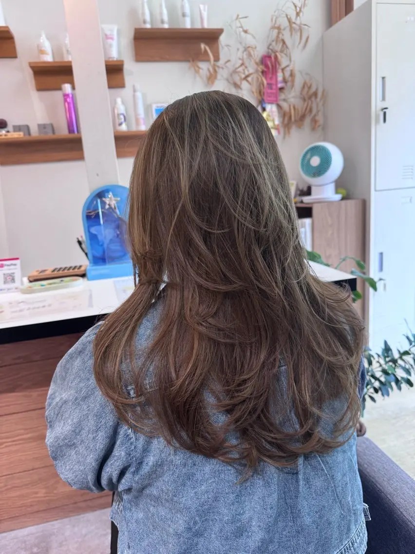 ロング レイヤーカット トリートメント 福井 珠乃のヘアスタイル