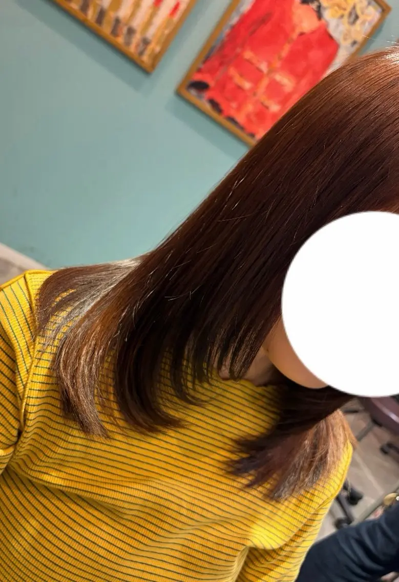 ミディアム カット ブリーチモデル RURUのヘアスタイル