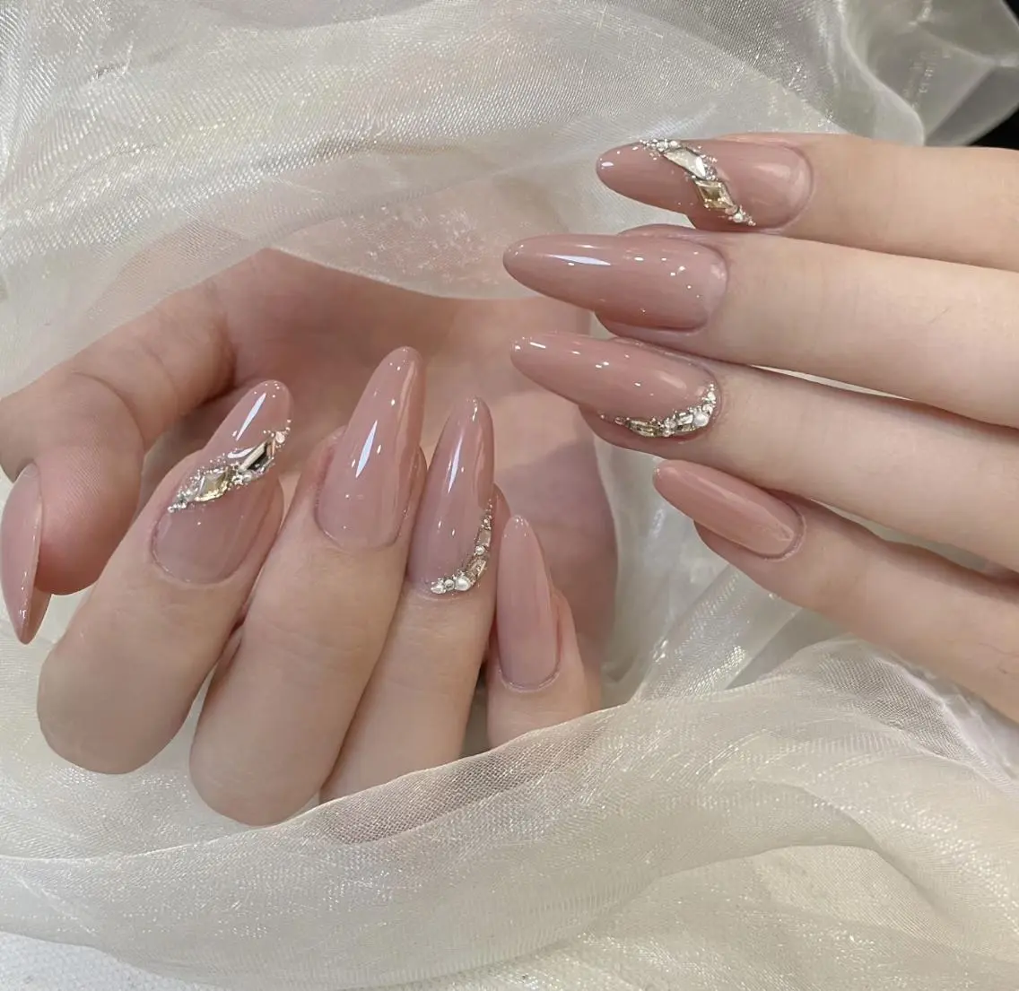 ネイル ハンドネイル Pure&Rich Nailのネイルデザイン