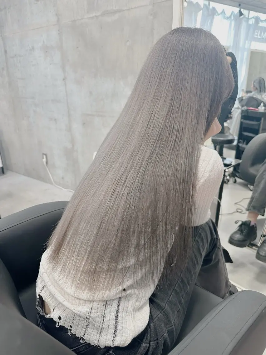 ロング カラー ブリーチ ダブルカラー グレージュ ハイライトカラー ハイトーンカラー ヘアカラー トリートメント XELM/RUI /高崎/ブリーチ/のヘアスタイル