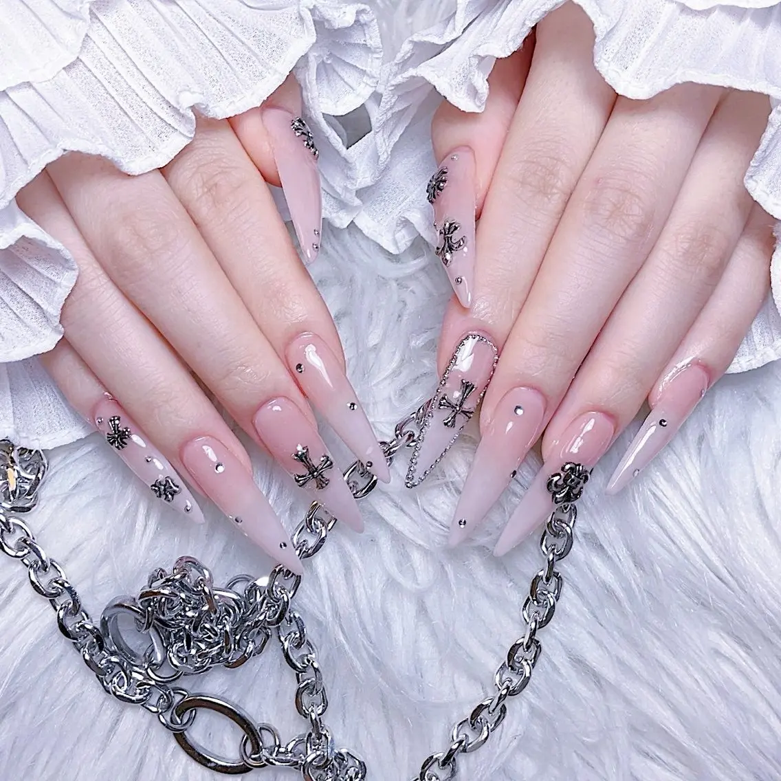 ネイル ハンドネイル ハンドケア NEW NAIL 池袋のネイルデザイン