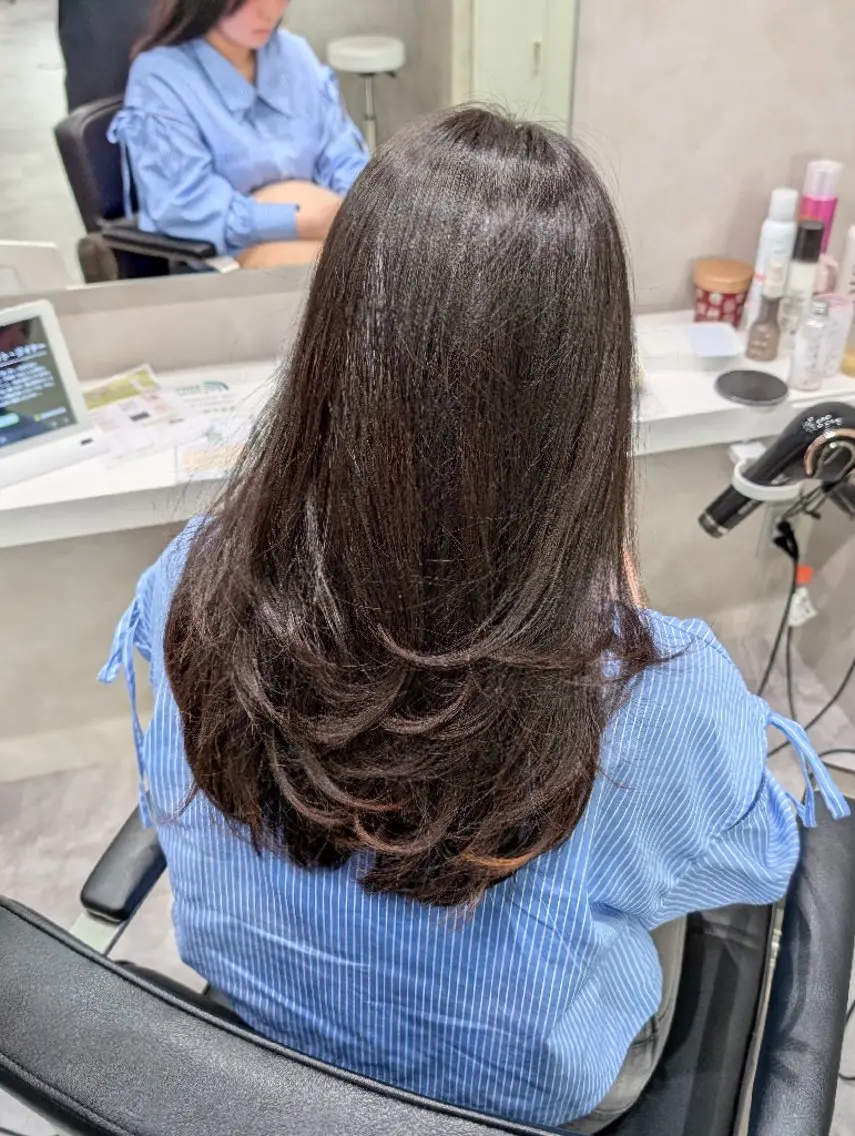 ロング 顔周りカット ハッシュカット レイヤーカット カット ヘアカラー トリートメント 髪質改善/ 上村旺武のヘアスタイル