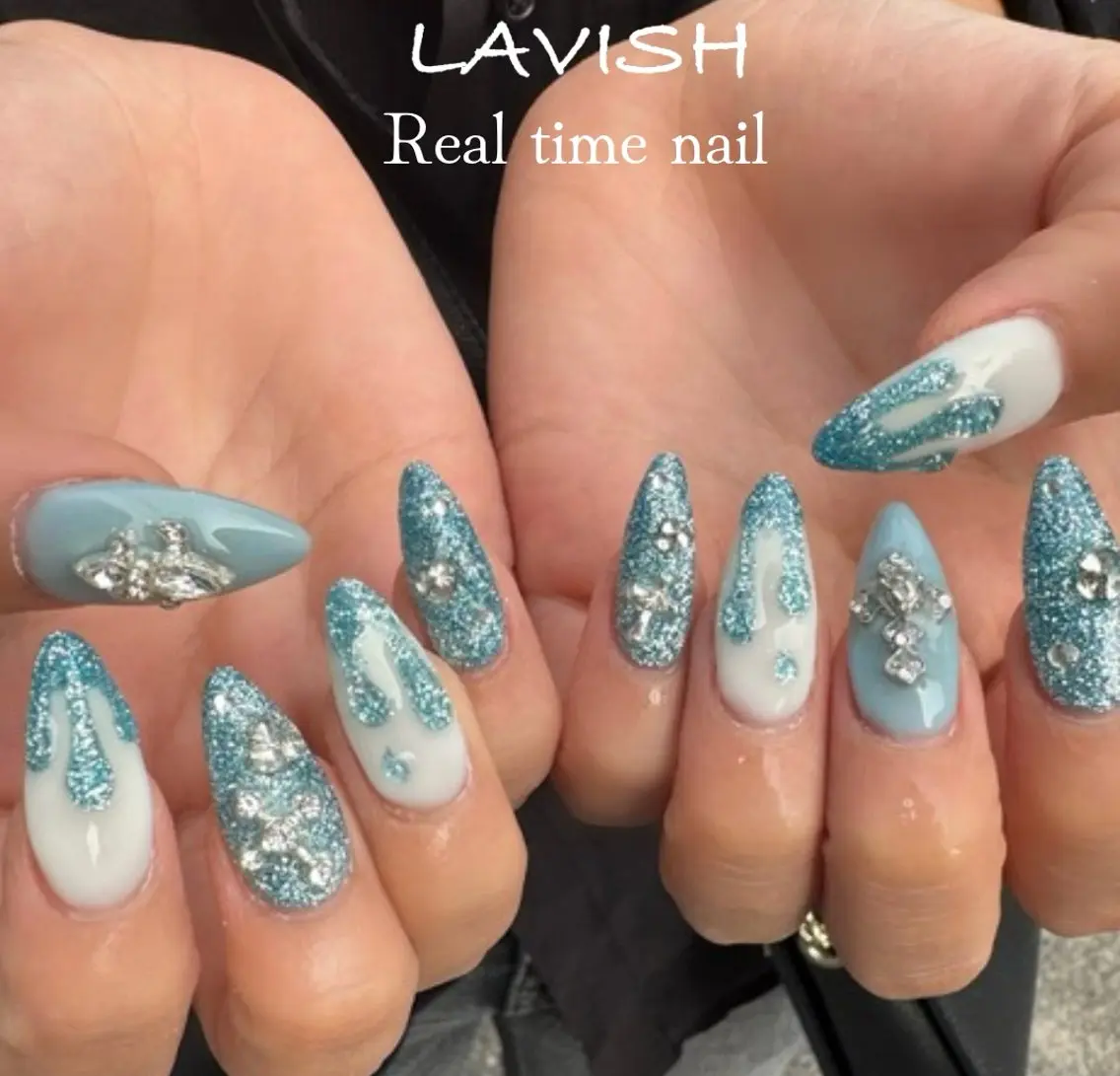 ネイル LAVISH 大和店 emi・:*+のネイルデザイン
