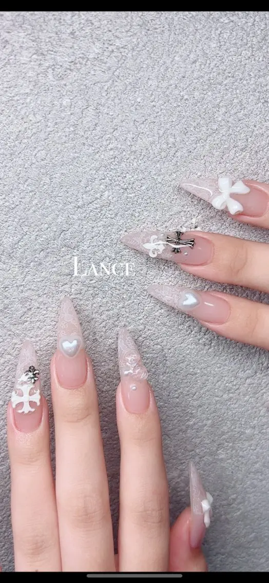 ネイル オーロラネイル フットネイル キラキラネイル 韓国ネイル マグネットネイル Lance nailのネイルデザイン