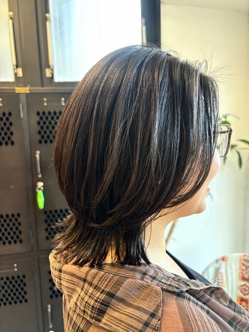 ミディアム ミディアムレイヤー レイヤーカット TSUBASA 🪽のヘアスタイル