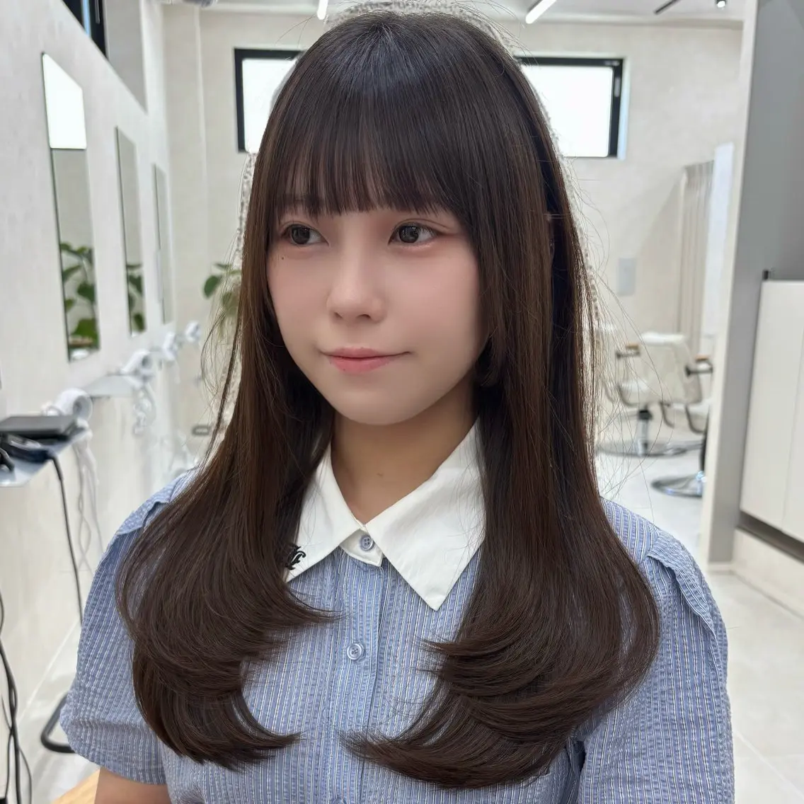 セミロング カラー 暗色カラー/レイヤー 🩶KAITOのヘアスタイル