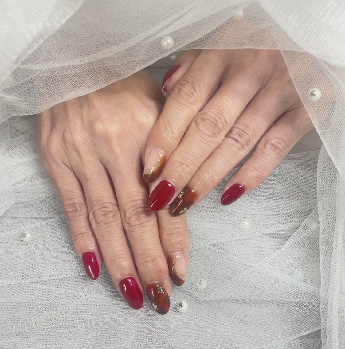 ネイル べっ甲ネイル ボルドー ハンドネイル Chul Nail 愛莉のネイルデザイン