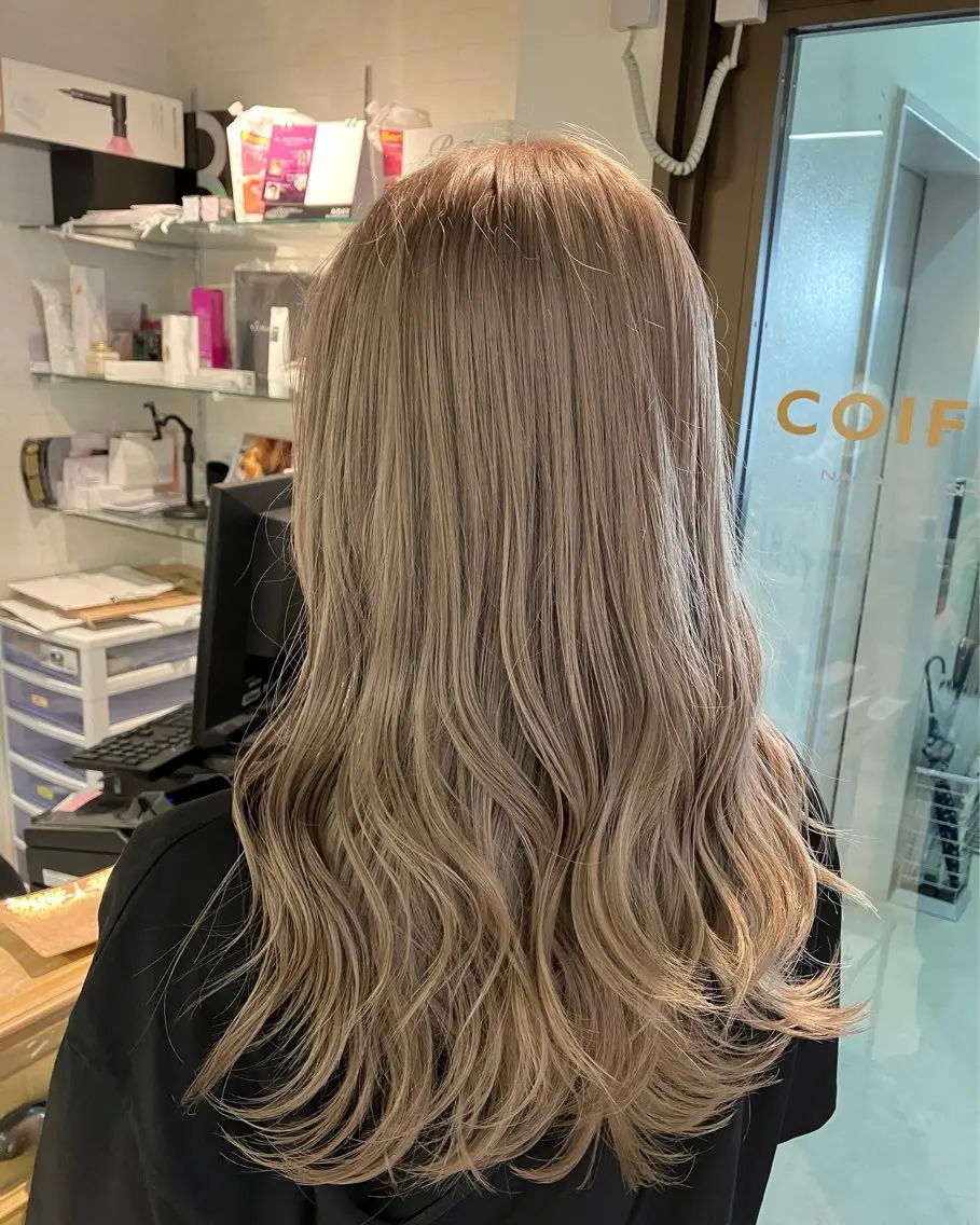 セミロング カラー 坂井 龍二/コアファーストのヘアスタイル