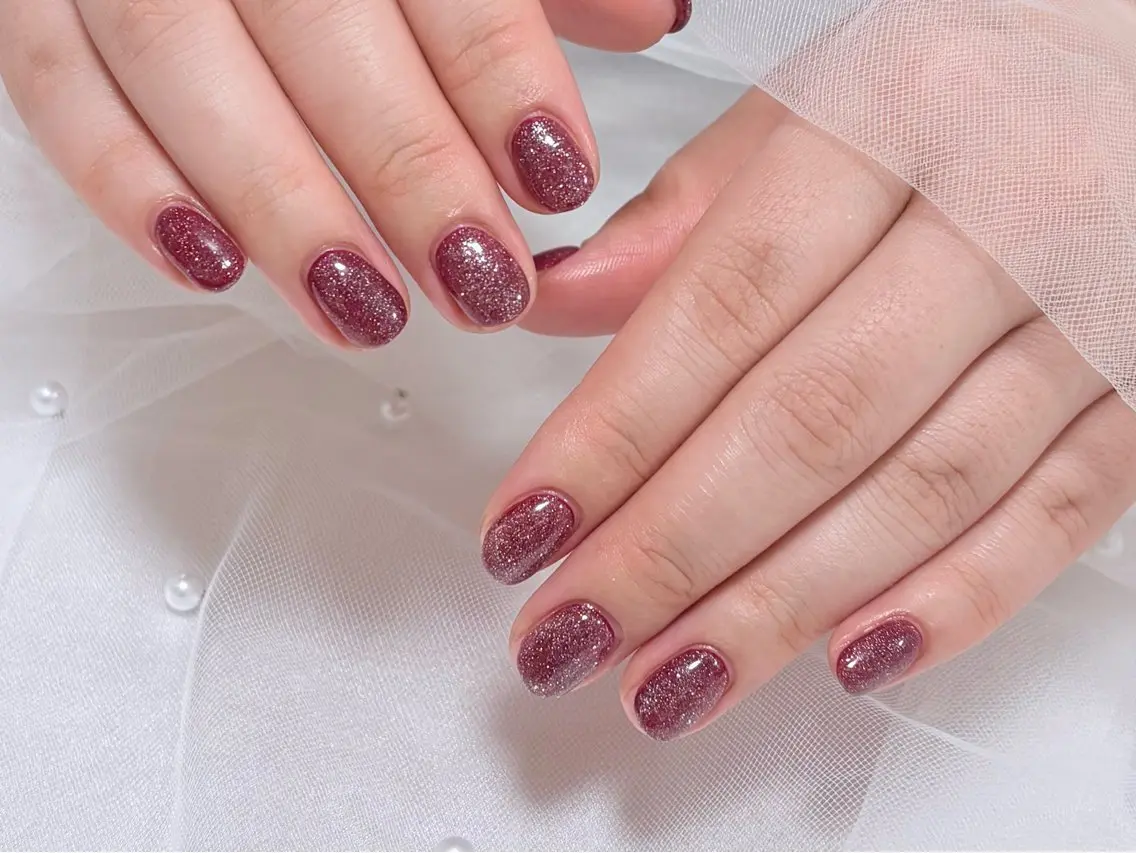 ネイル フラッシュネイル フットネイル ジェルネイル キラキラネイル ラメ(グリッター) ハンドネイル ハンドケア ♡Bivi♡自爪に 優しいネイルサロンのネイルデザイン