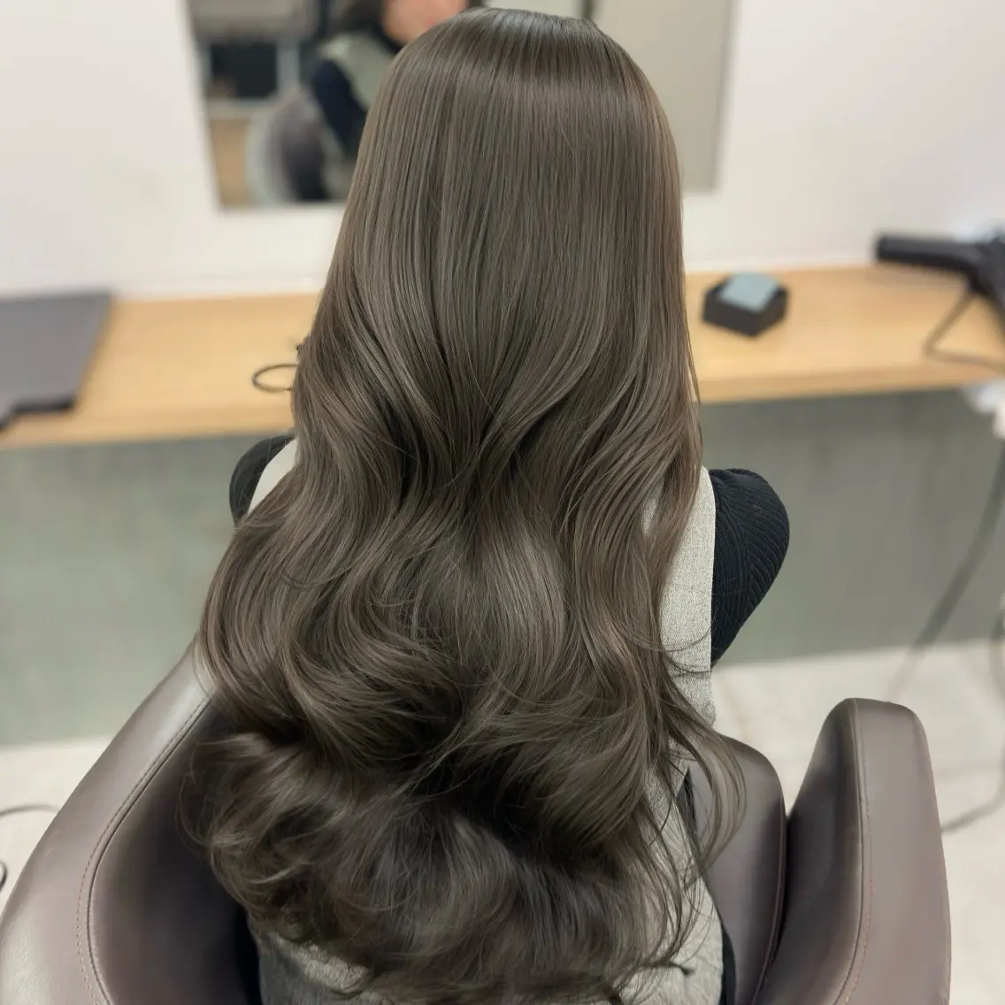 ロング カラー カット ヘアカラー トリートメント ブリーチなし/レイヤ ー特化🌈Tommyのヘアスタイル