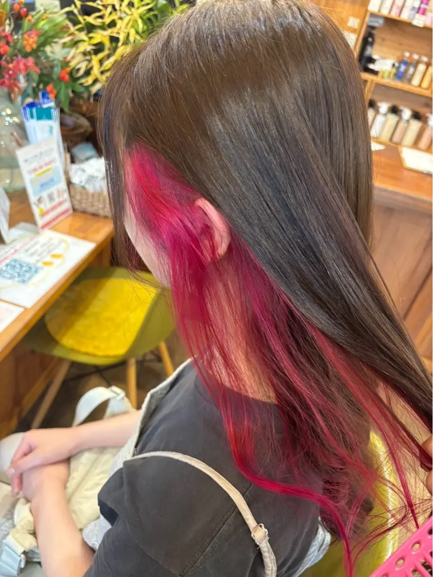 ロング カラー 大久保 藍梨のヘアスタイル