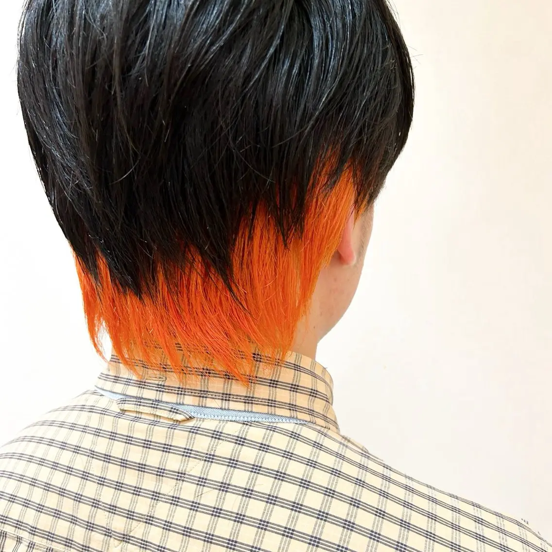 ショート カラー メンズ メンズインナーカラー インナーカラー オレンジ カット ヘアカラー デザインカラー/ 推しの配色 肥後のヘアスタイル