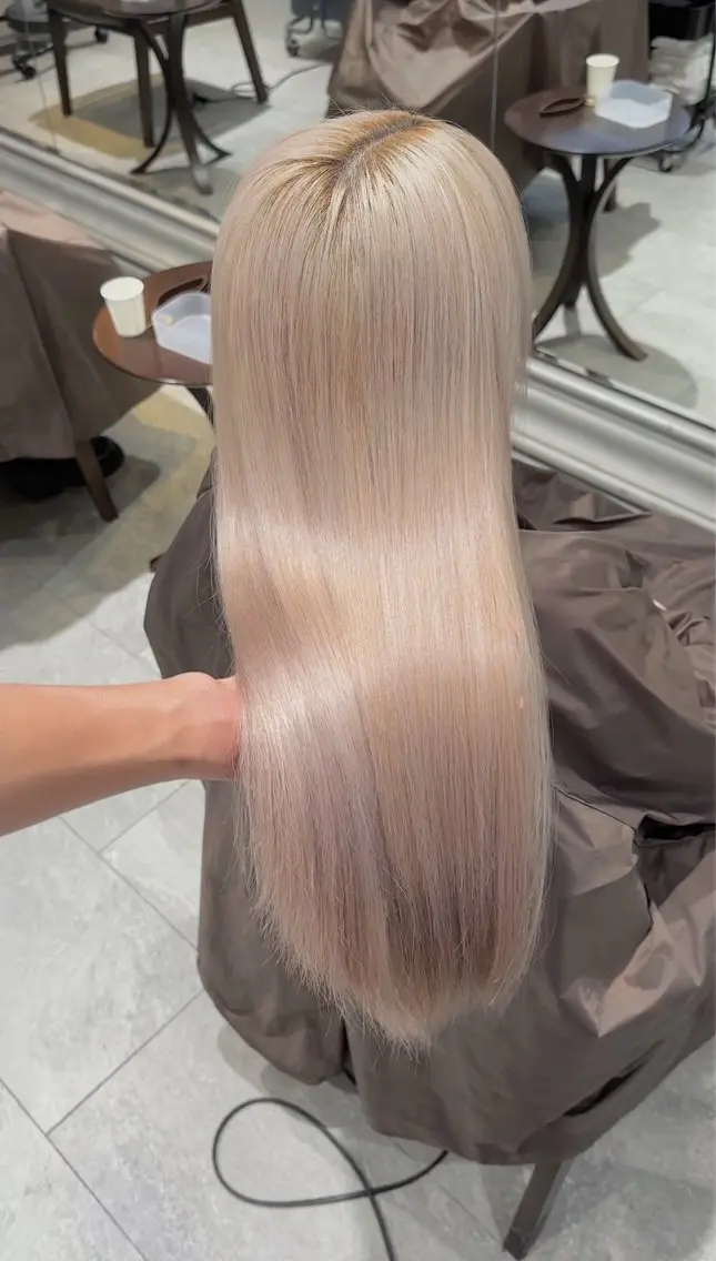 ミディアム カラー パーマ ヘアアレンジ ヘアカラー トリートメント ブリーチカラー🤍 颯馬🐈‍⬛のヘアスタイル