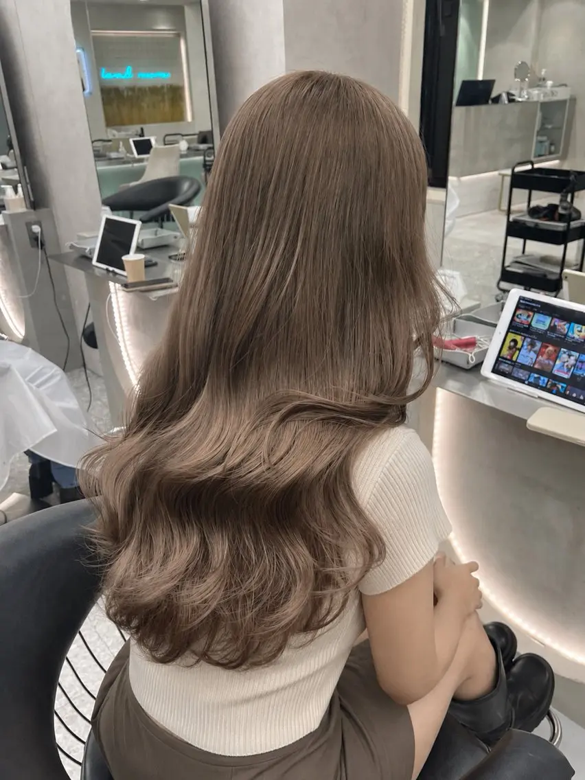 ロング カット ヘアカラー トリートメント 博多ベージュ 🐻松井傑のヘアスタイル
