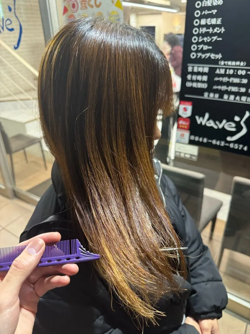ロング パーマ ヘアアレンジ 切りっぱなしボブ 韓国風カラー ボブ くびれヘア ハイライト ヘアカラー トリートメント 目黒 碧人のヘアスタイル