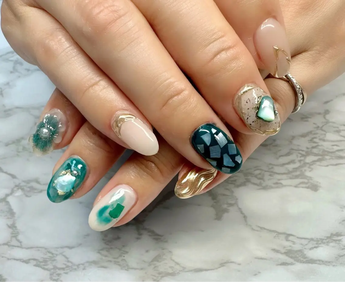 ネイル オーロラネイル ニュアンスネイル 夏ネイル ハンドネイル Mai’s nailのネイルデザイン