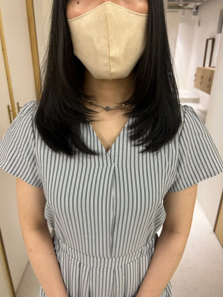 セミロング レイヤーカット 小顔カット 田中 樹奈のヘアスタイル