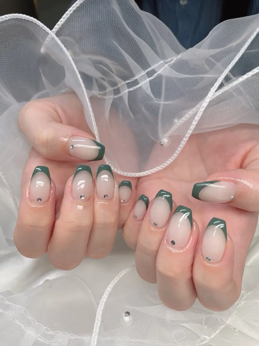 セミロング ハンドネイル WELINA nail salonのエステ・リラクイメージ