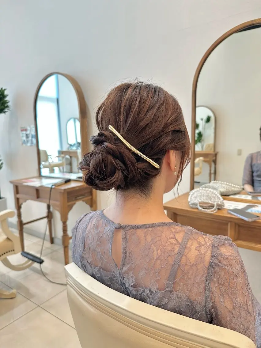 セミロング ヘアアレンジ Loire SYURIのヘアスタイル