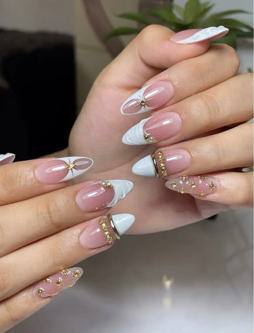 ネイル アートネイル ボルドー フレンチネイル ジェルネイル 氷ネイル・うるうるネイル ハンドネイル Julie Nail Rinのネイルデザイン