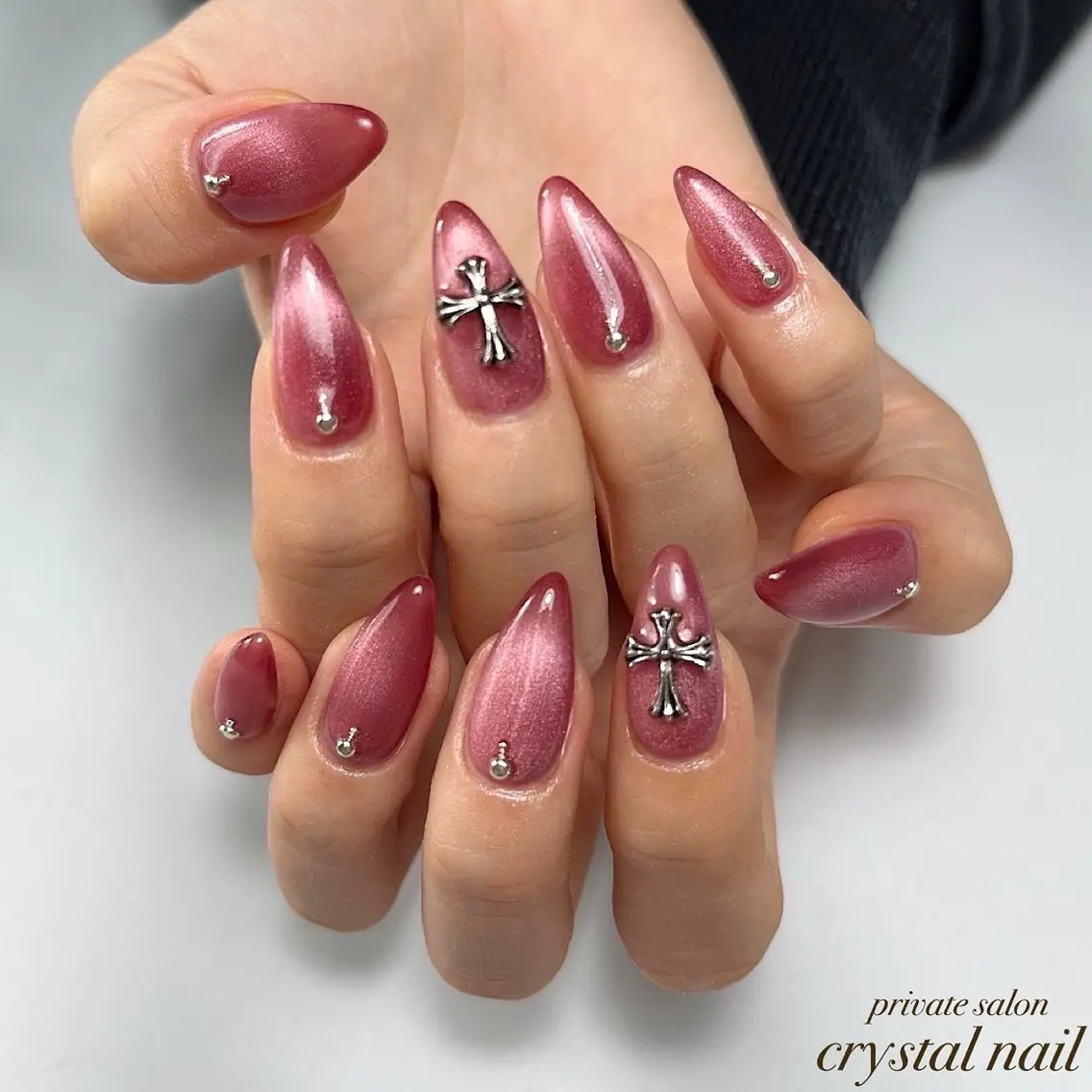 ネイル マグネットネイル Crystal Nailのネイルデザイン
