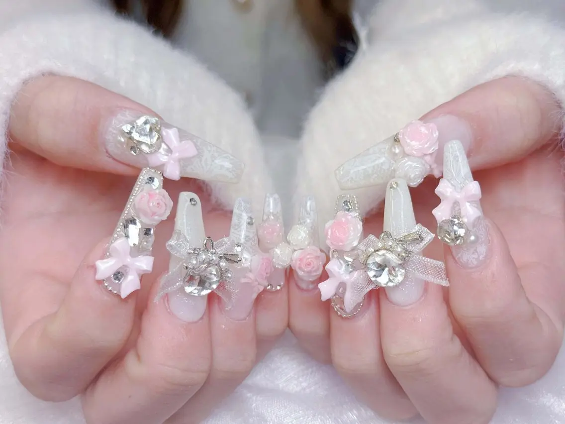 ネイル アートネイル 成人式 ジェルネイル ニュアンスネイル 夏ネイル ハンドネイル Jenn Nail Salonのネイルデザイン