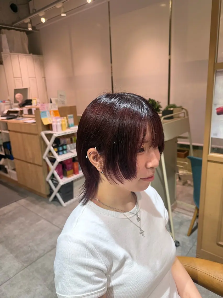 ショート ウルフカット カット トリートメント 小西 舞依のヘアスタイル