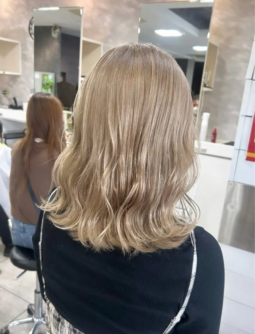 ミディアム カット ヘアカラー レイヤー/艶髪カラー 森本くるみのヘアスタイル