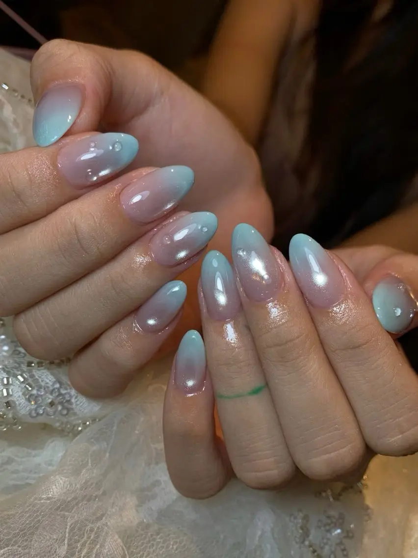 ネイル アートネイル ボルドー フレンチネイル ジェルネイル 氷ネイル・うるうるネイル ハンドネイル Julie NailSalonのネイルデザイン