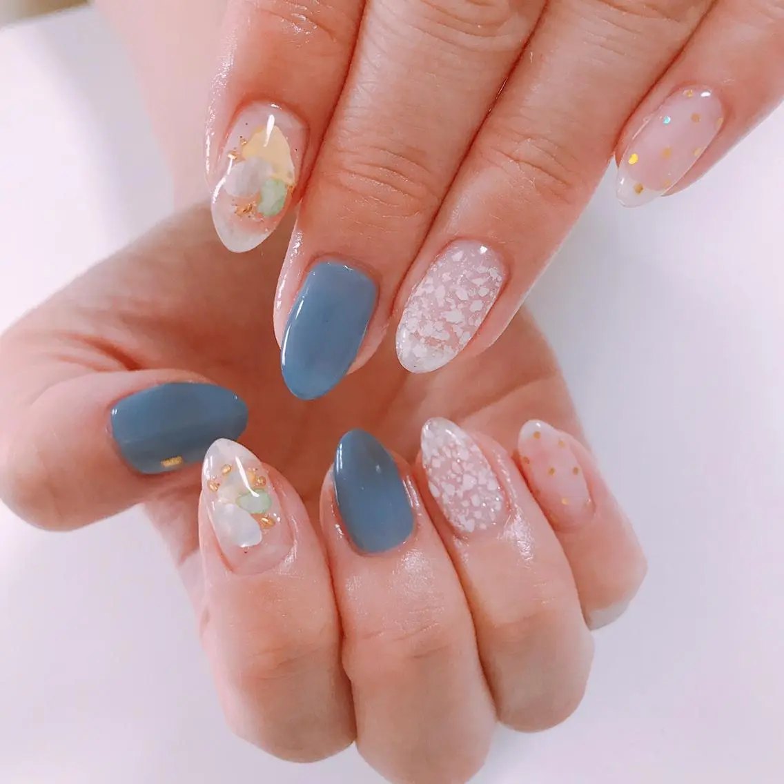 ネイル アートネイル 長さ出し フットネイル グリーン ニュアンスネイル Lily Roseスタッフ一同のマツエク・マツパデザイン