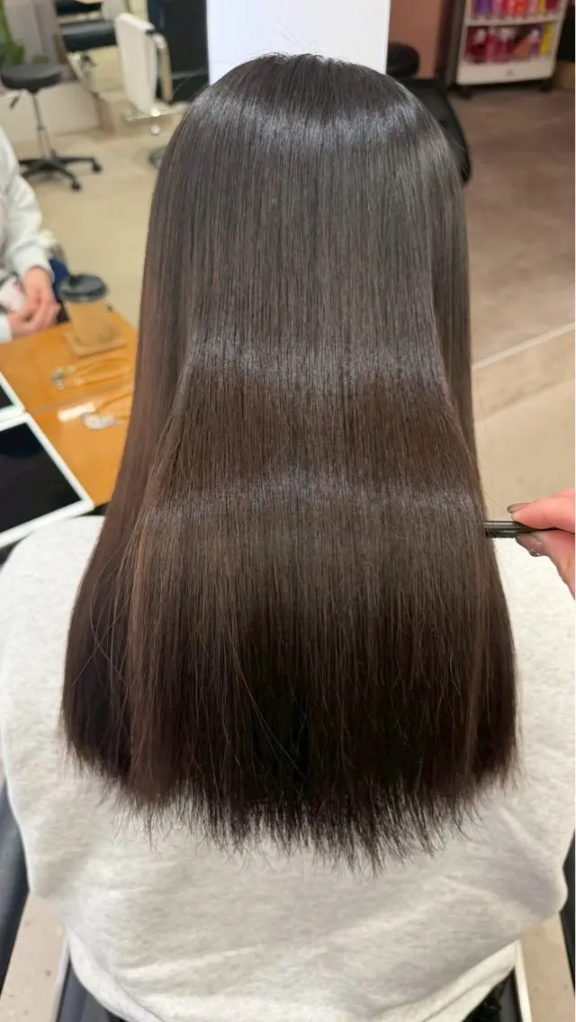 【練習モデル様】ホリスティックストレートパーマ+Sublimicシールドトリートメント🤍の写真