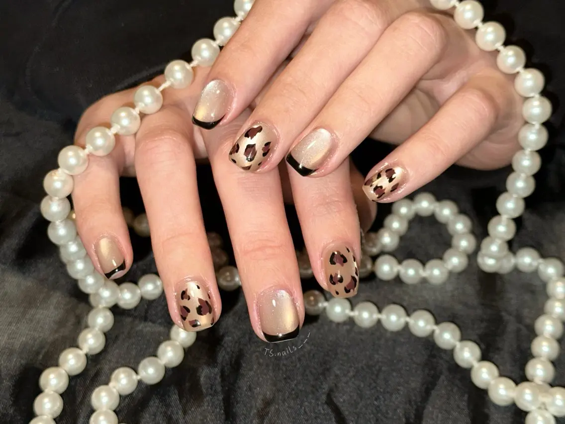 ネイル ハンドネイル フットネイル ハンドケア TS. nails___のネイルデザイン