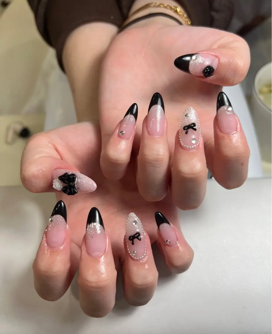 ネイル ボルドー ブラウン チークネイル ドット フットネイル ハンドネイル VAN NAIL 海老名展のネイルデザイン
