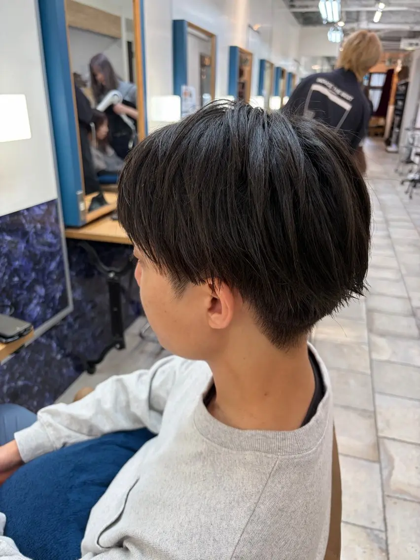 ショート メンズ カット トリートメント ヘッドスパ カラー/アイリスト 麻優のヘアスタイル