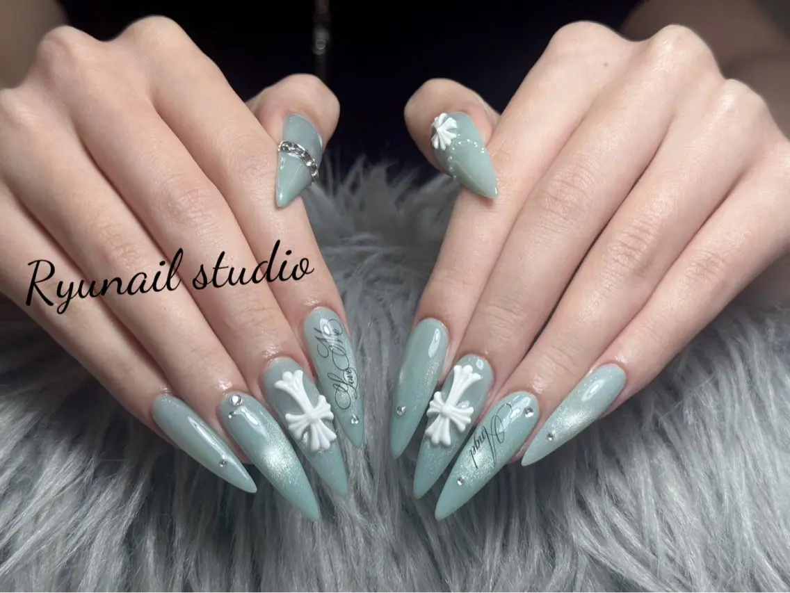 ネイル アートネイル ジェルネイル マグネットネイル ニュアンスネイル シンプルネイル ハンドネイル Ryu Nail NekoChanのネイルデザイン