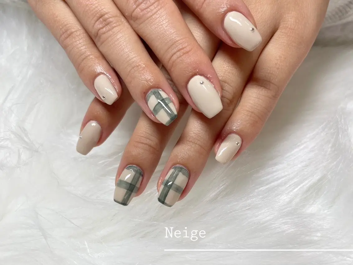 ネイル ハンドネイル Neige‪𓂃ai ＊梅津 / 松尾のネイルデザイン
