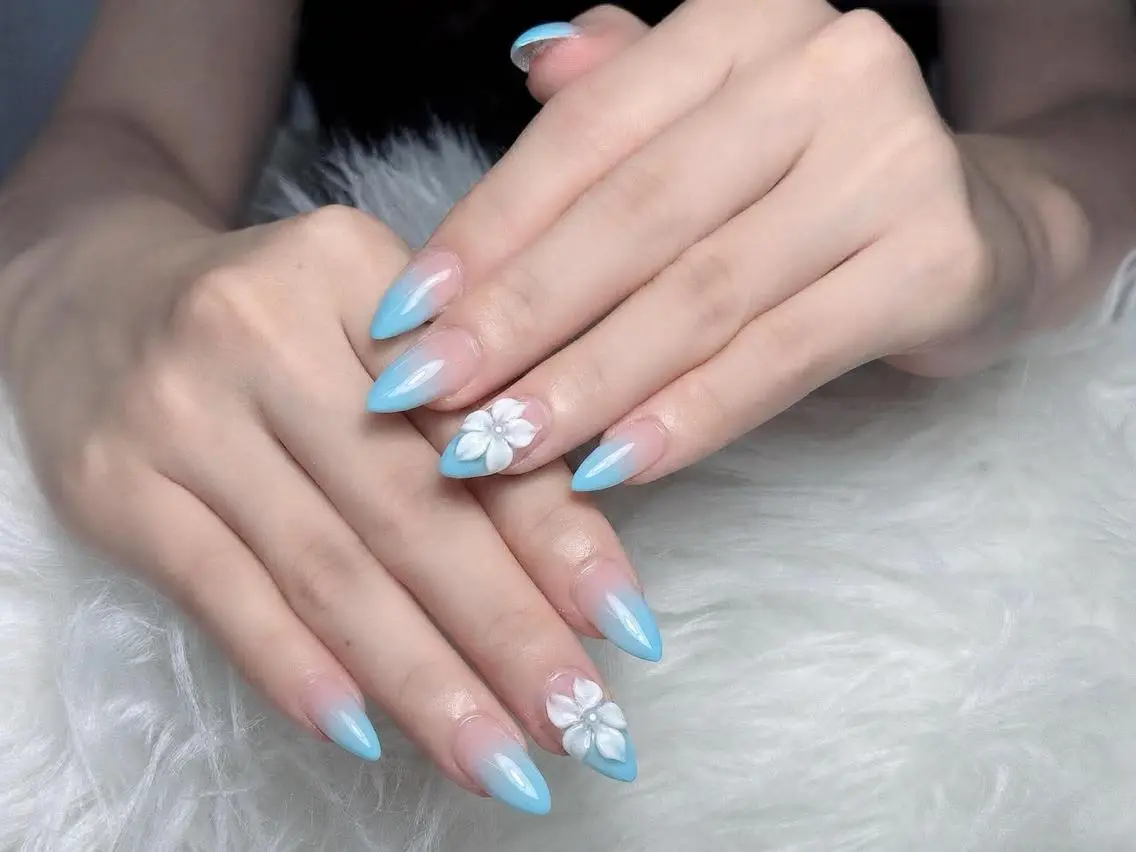 ネイル アートネイル チークネイル ドット フットネイル フレンチネイル ハンドネイル ハンドケア Mika Nails 心斎橋のネイルデザイン