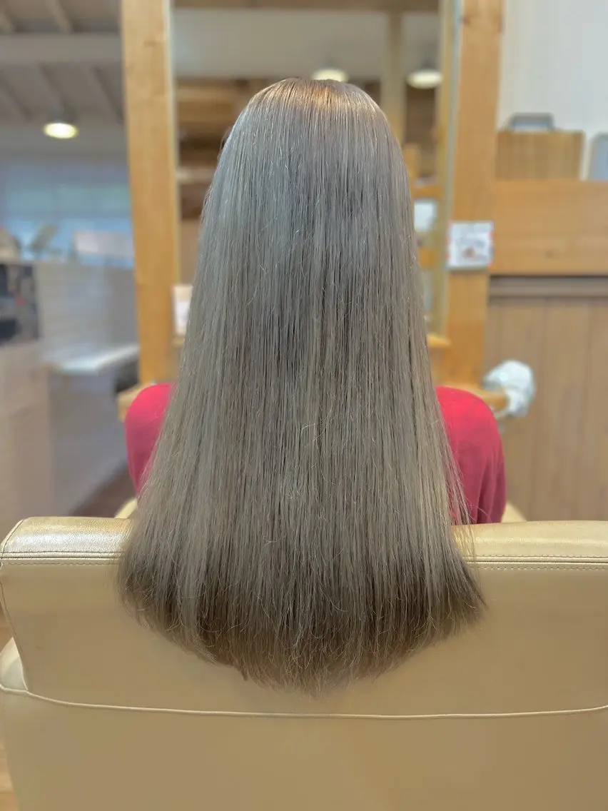 ロング カット ヘアカラー 林 エリのヘアスタイル
