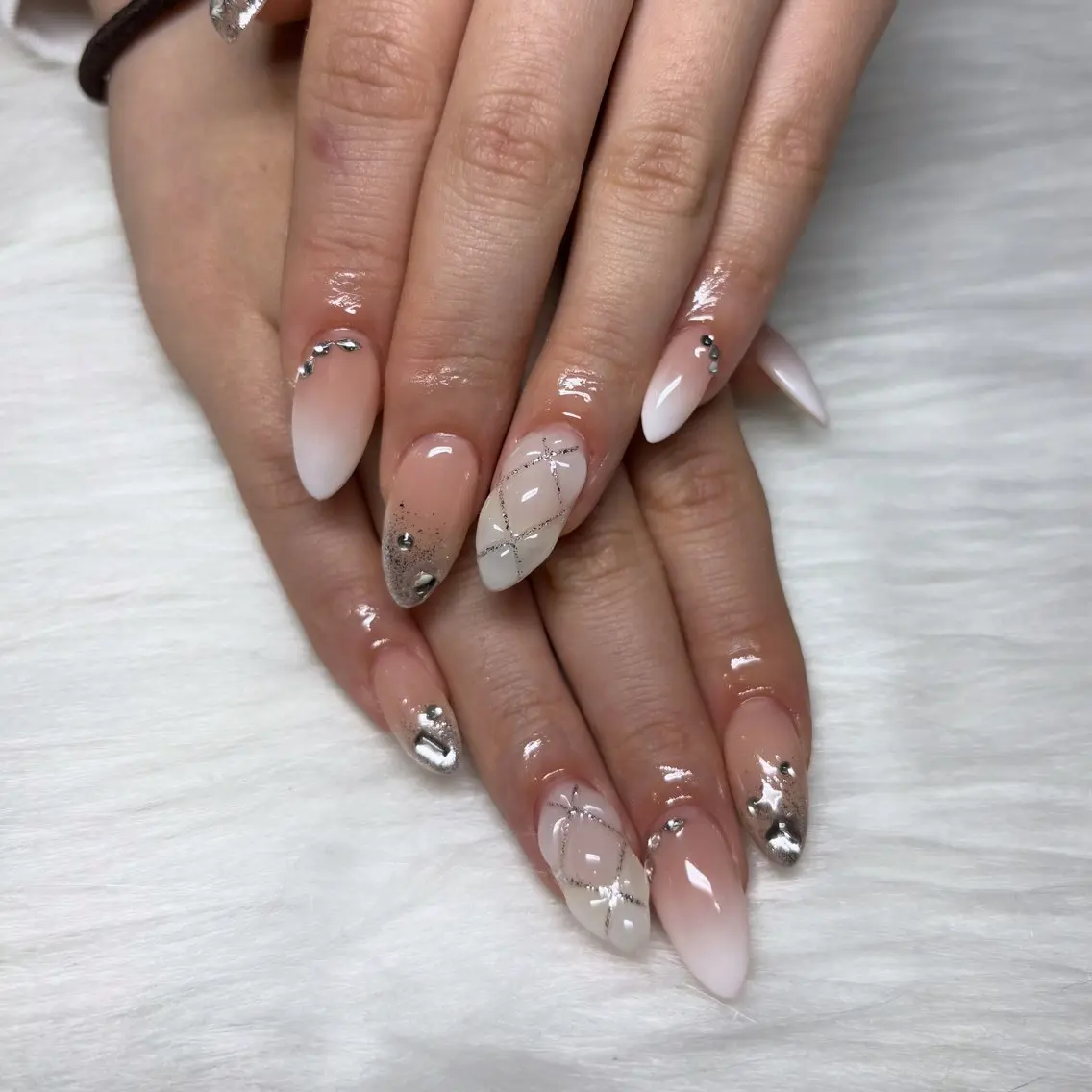 ネイル ハンドネイル 𝑗𝑢𝑛𝑛𝑎 𝑛𝑎𝑖𝑙のネイルデザイン