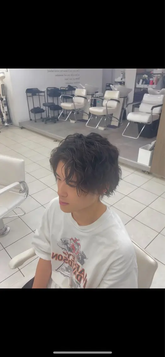 ロング パーマ メンズ カット パーマ 成瀬スパイラル パーマ清水大隼のヘアスタイル
