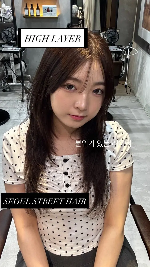 セミロング rioカットカラー ♡韓国レイヤーのヘアスタイル