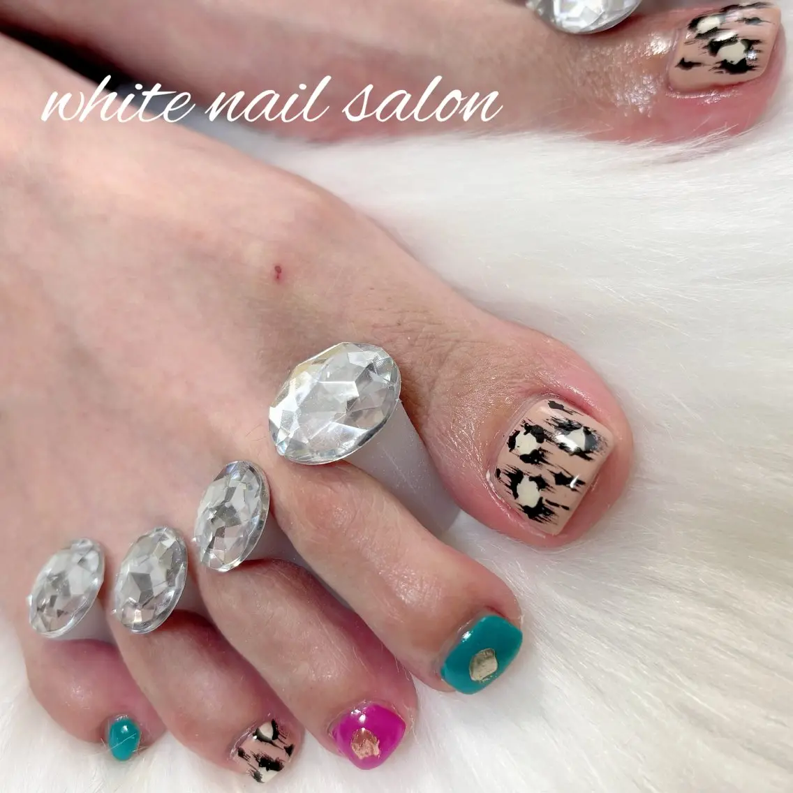 ネイル フットネイル フットネイル white nail salonのネイルデザイン