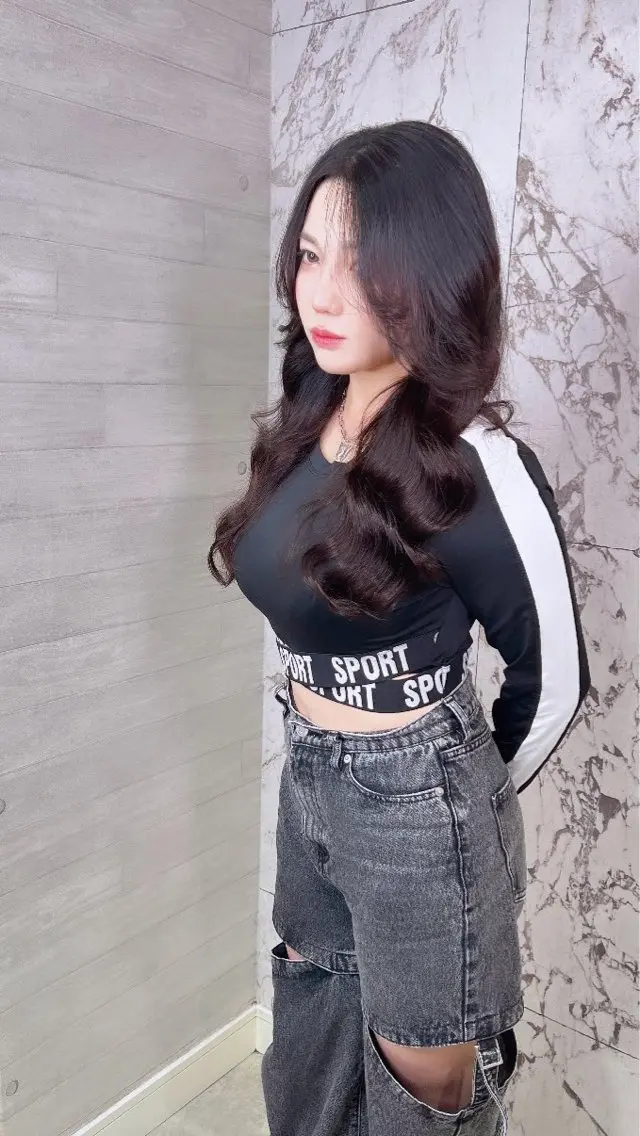 ロング 齊藤 安弘のヘアスタイル
