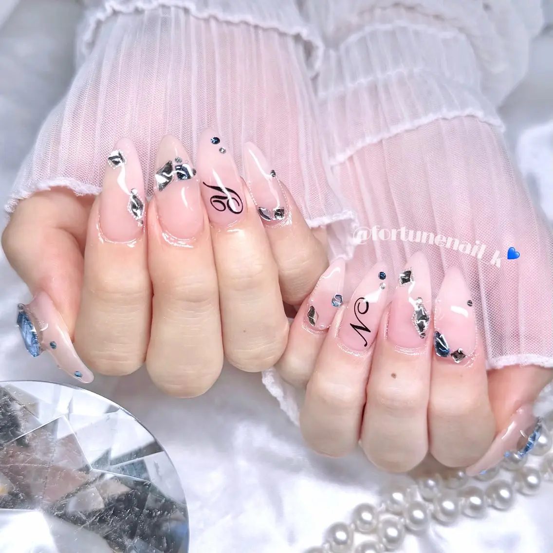ネイル ハンドネイル 🤍kanane 🤍7/2空のネイルデザイン